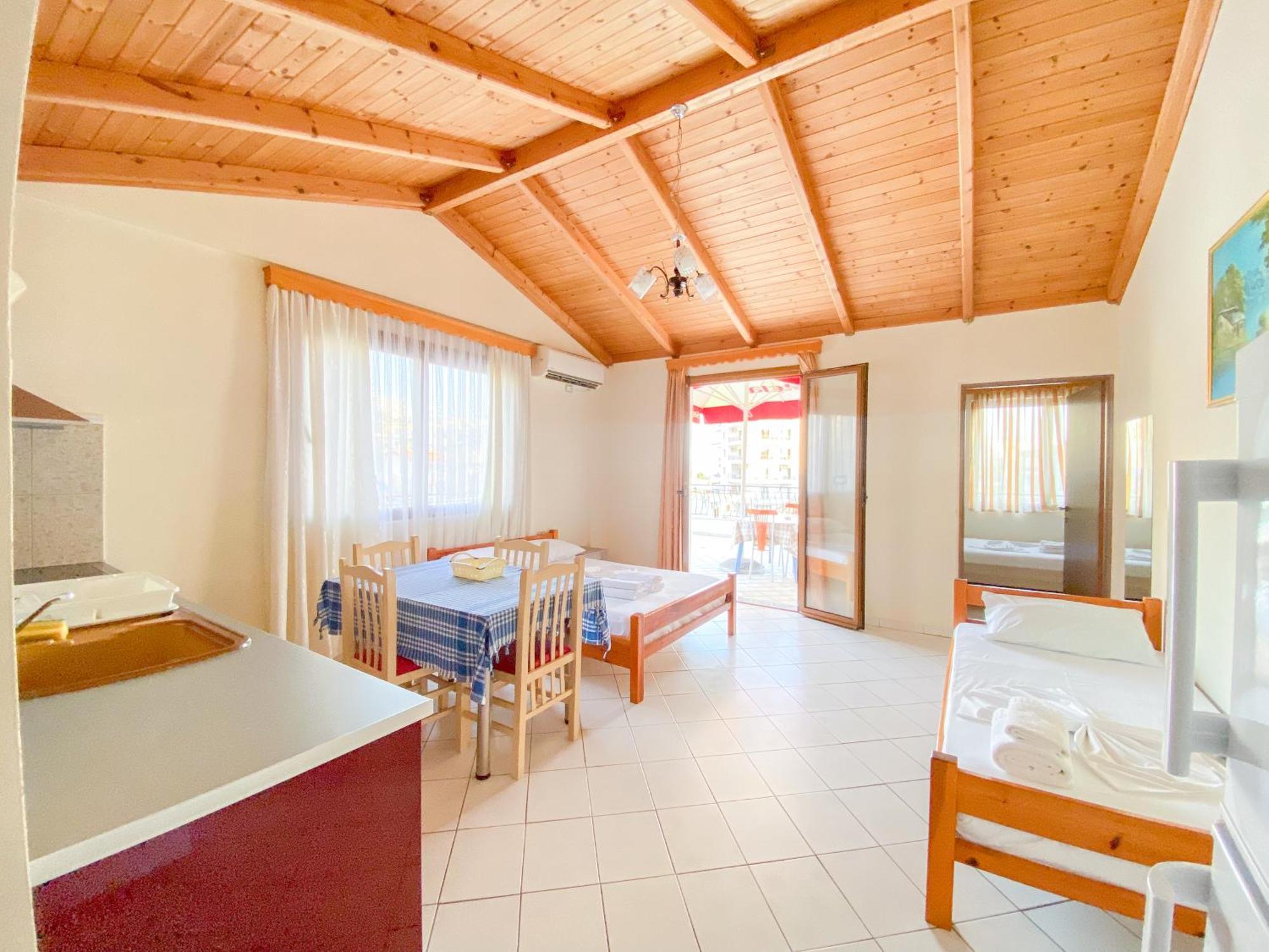Summerland Saranda Dış mekan fotoğraf